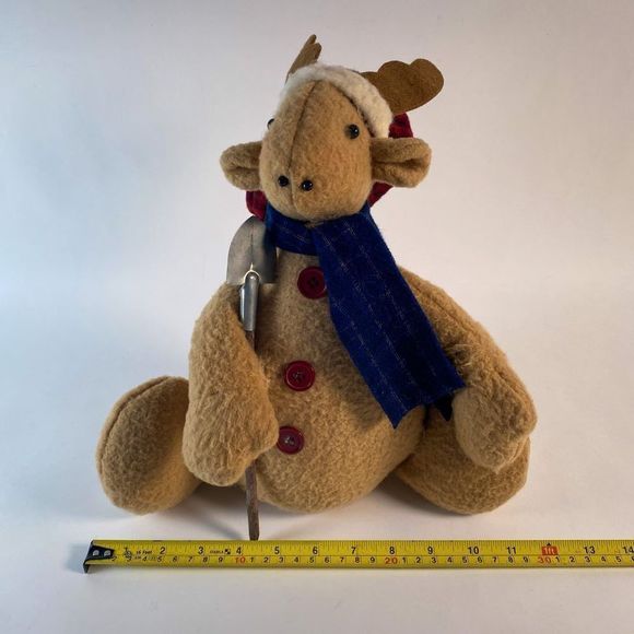 Plush Snow Shovelling Reindeer with scarf and hat. - Picture 9 of 10